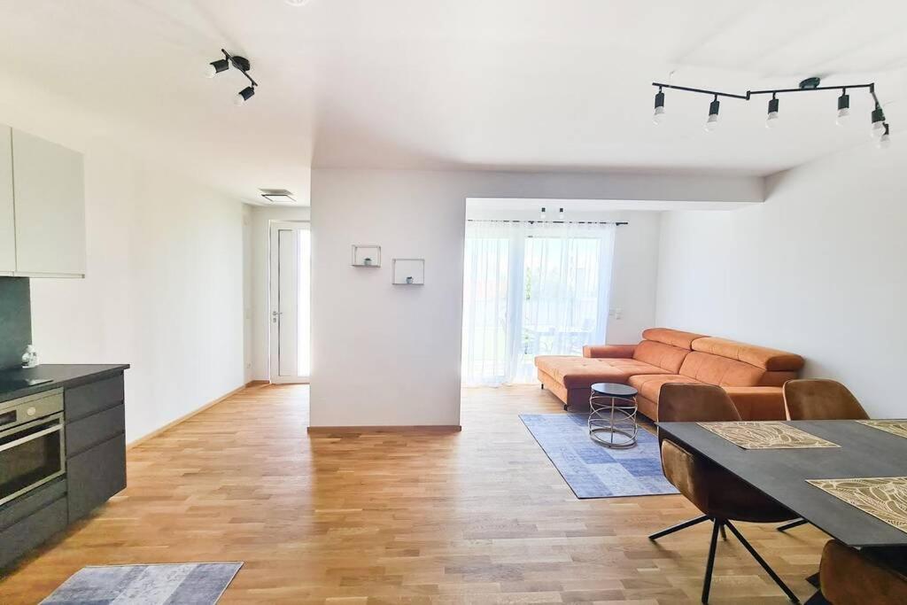 Family Suite Moerbisch Am See Exterior photo